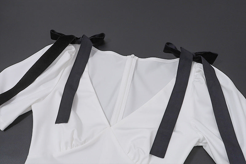 French Elegant Contrast - Bow Dress