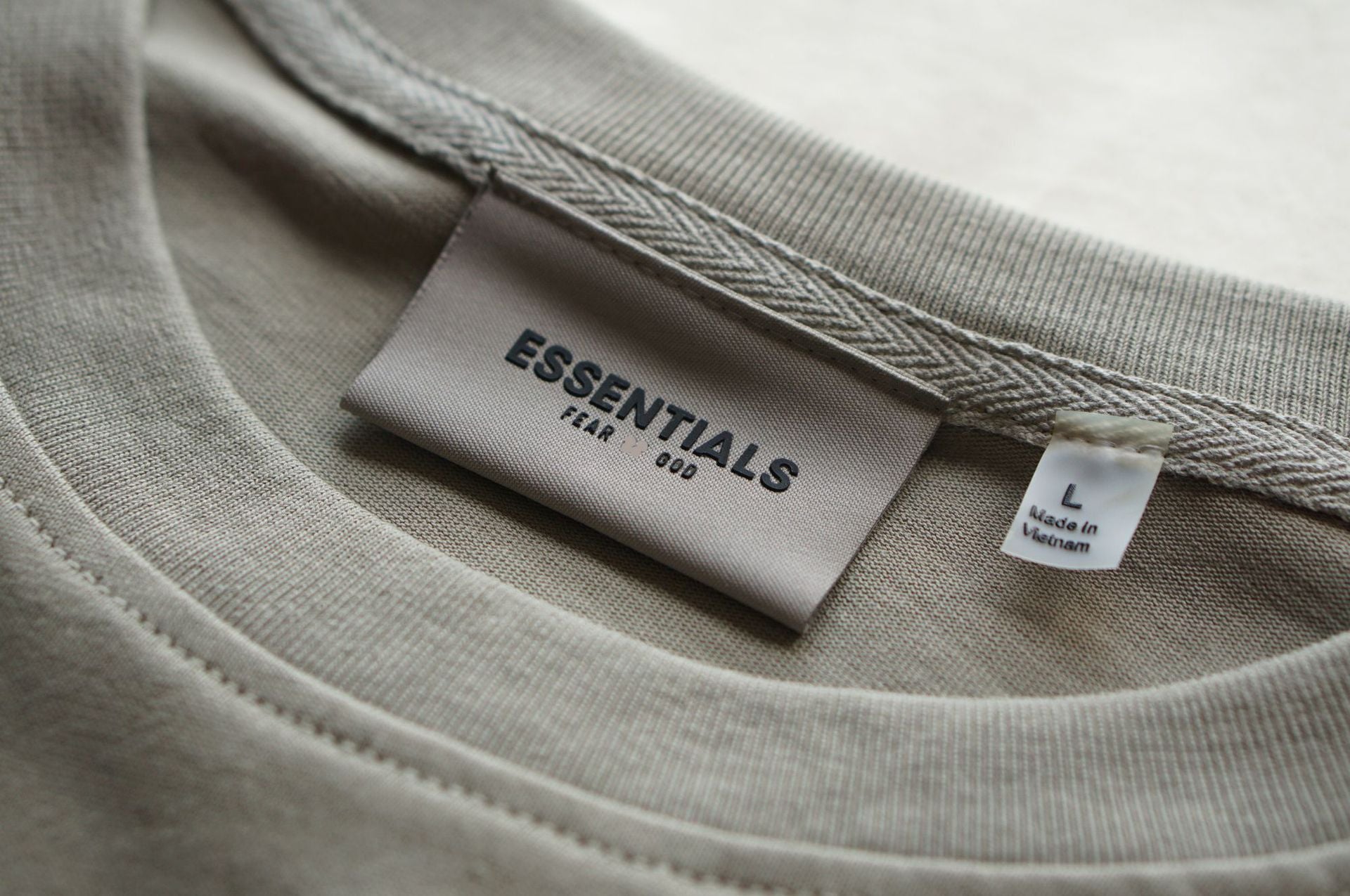 Basic - Style Embossed Loose Short - Sleeve Top